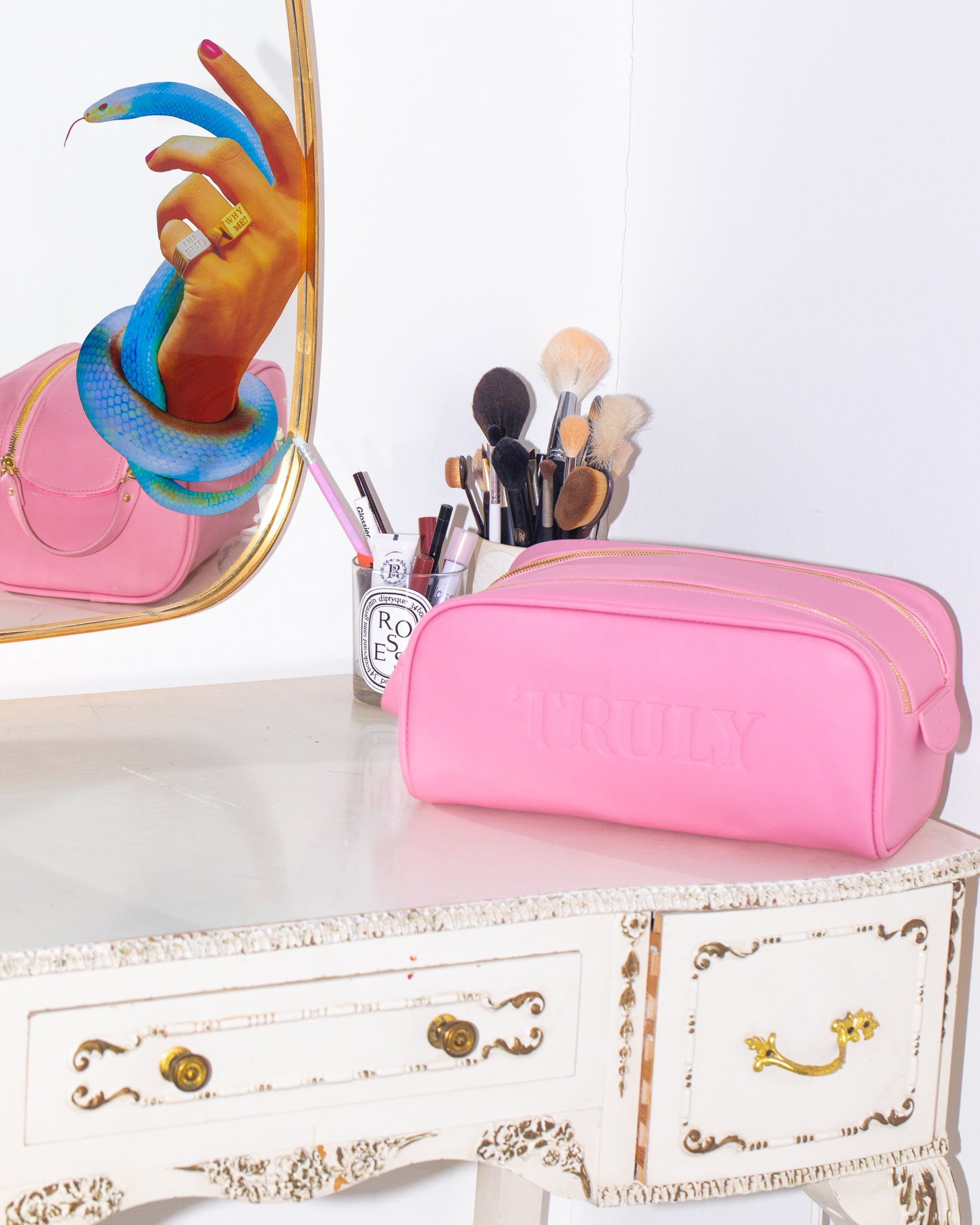Signature Vanity Case – Truly Beauty
